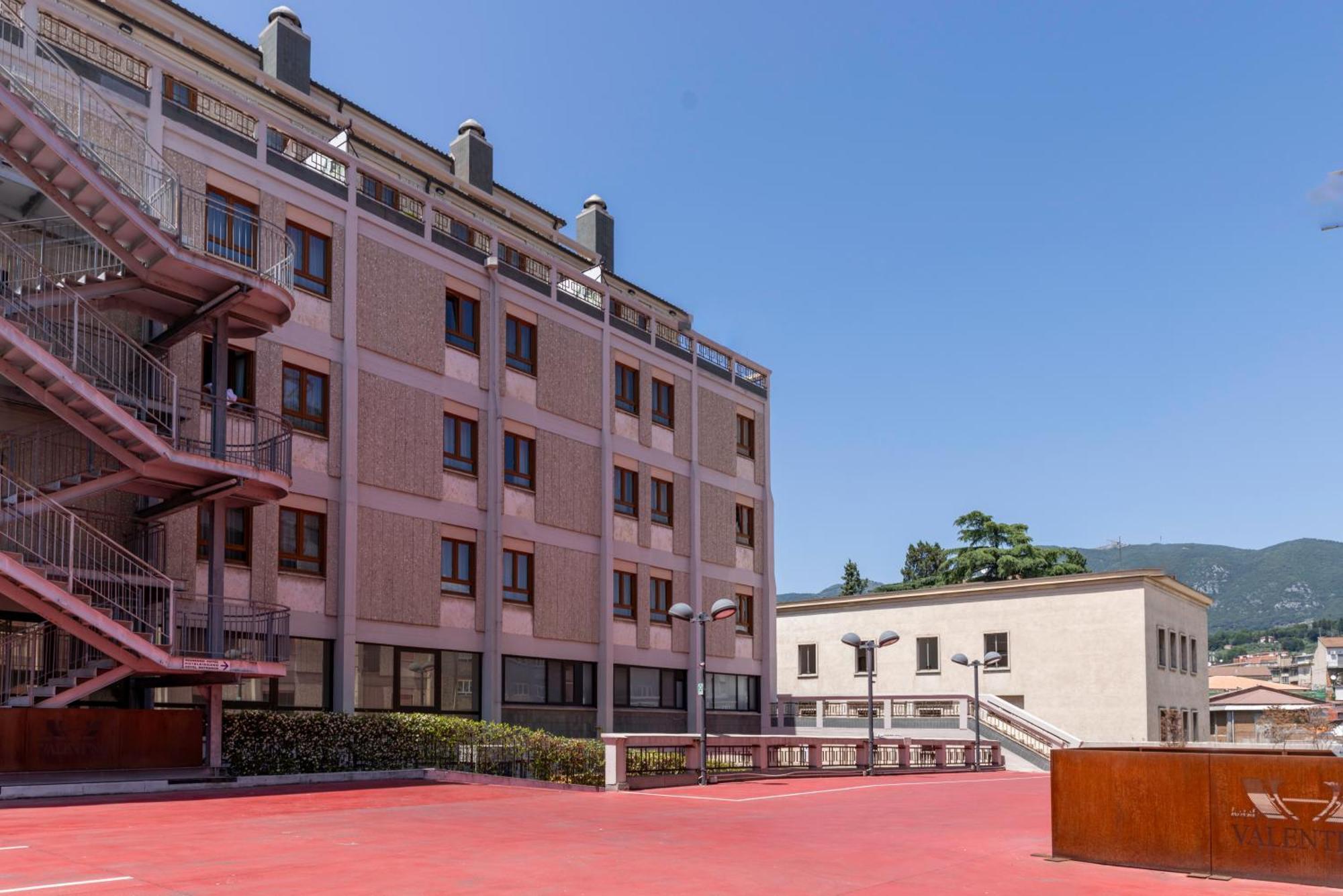 Hotel Valentino Терни Экстерьер фото