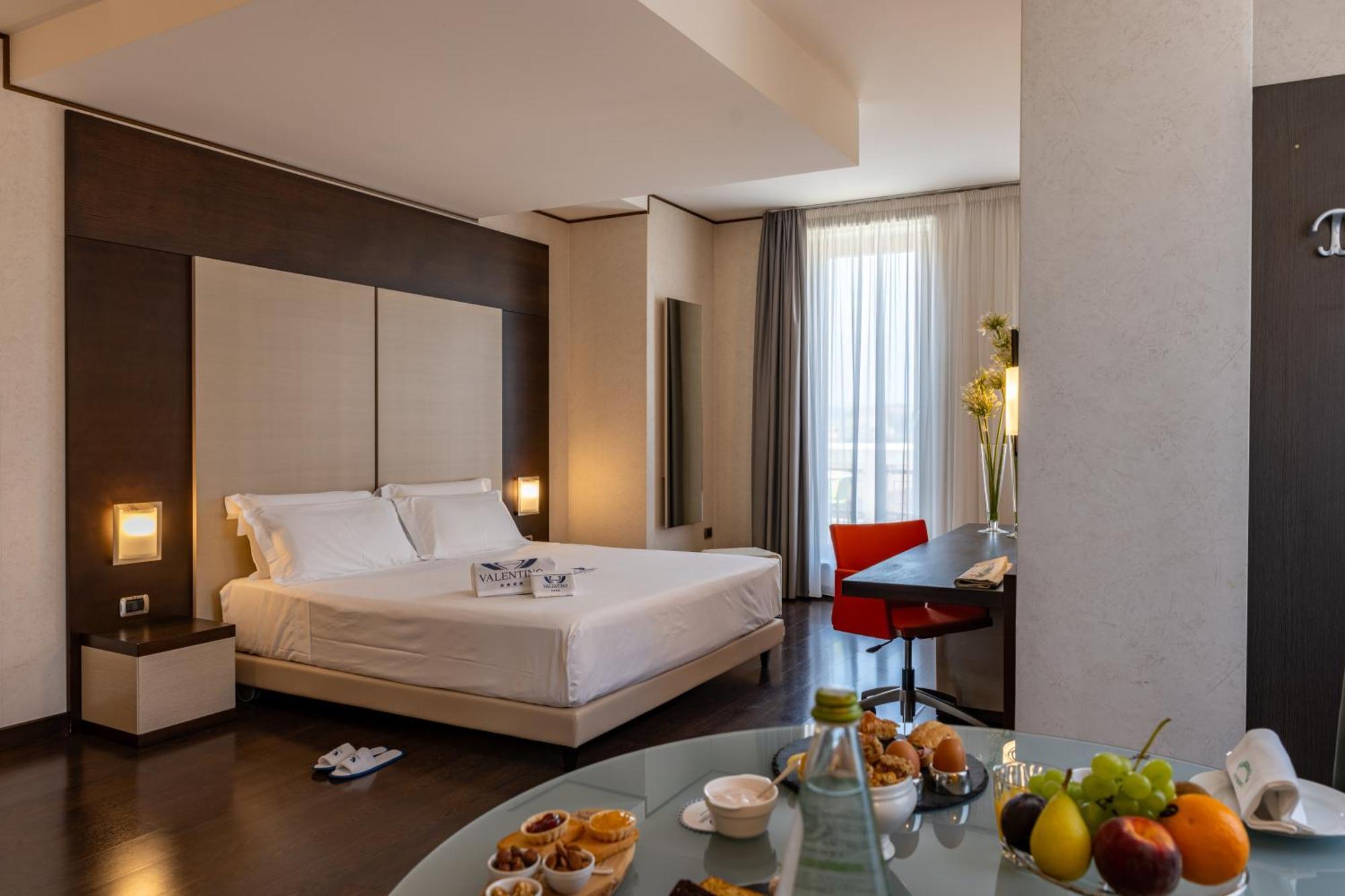 Hotel Valentino Терни Экстерьер фото